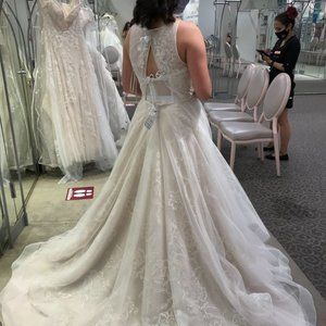 Wedding dress